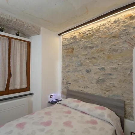 Vico Durazzo * Genova