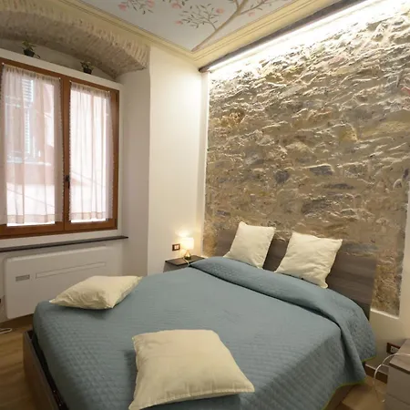 Daire Vico Durazzo *