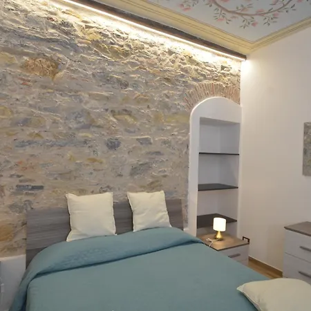 Daire Vico Durazzo Cenova