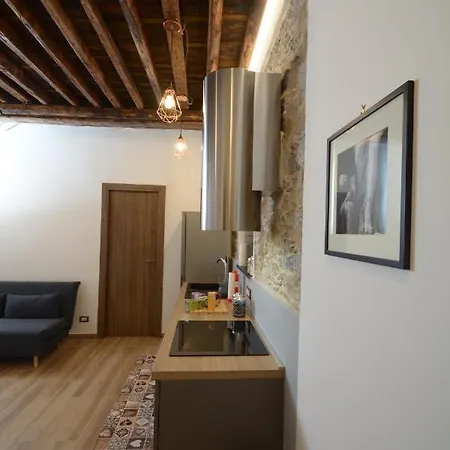 Vico Durazzo Апартаменты Генуя